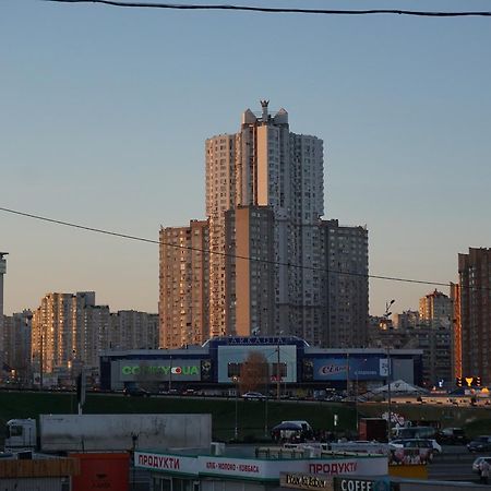 Apartment In Complex Korona On Knyazhyi Zaton 21 Киев Екстериор снимка